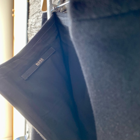 Hugo Boss Mini Skirt - Picture 3 of 3